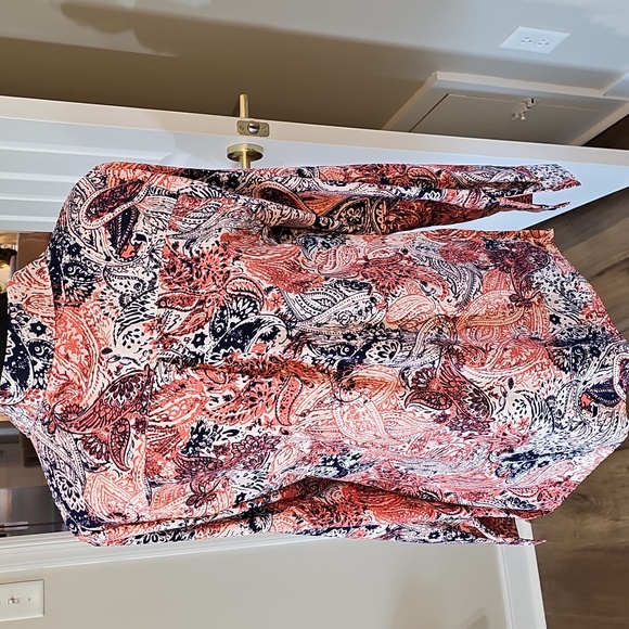 Button Top - Picture 10 of 16